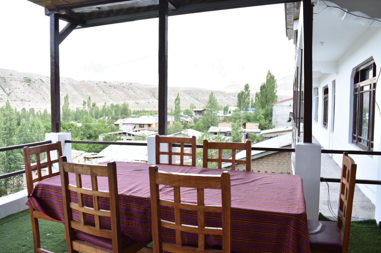 Hotel Rangyul Kargil Exterior photo