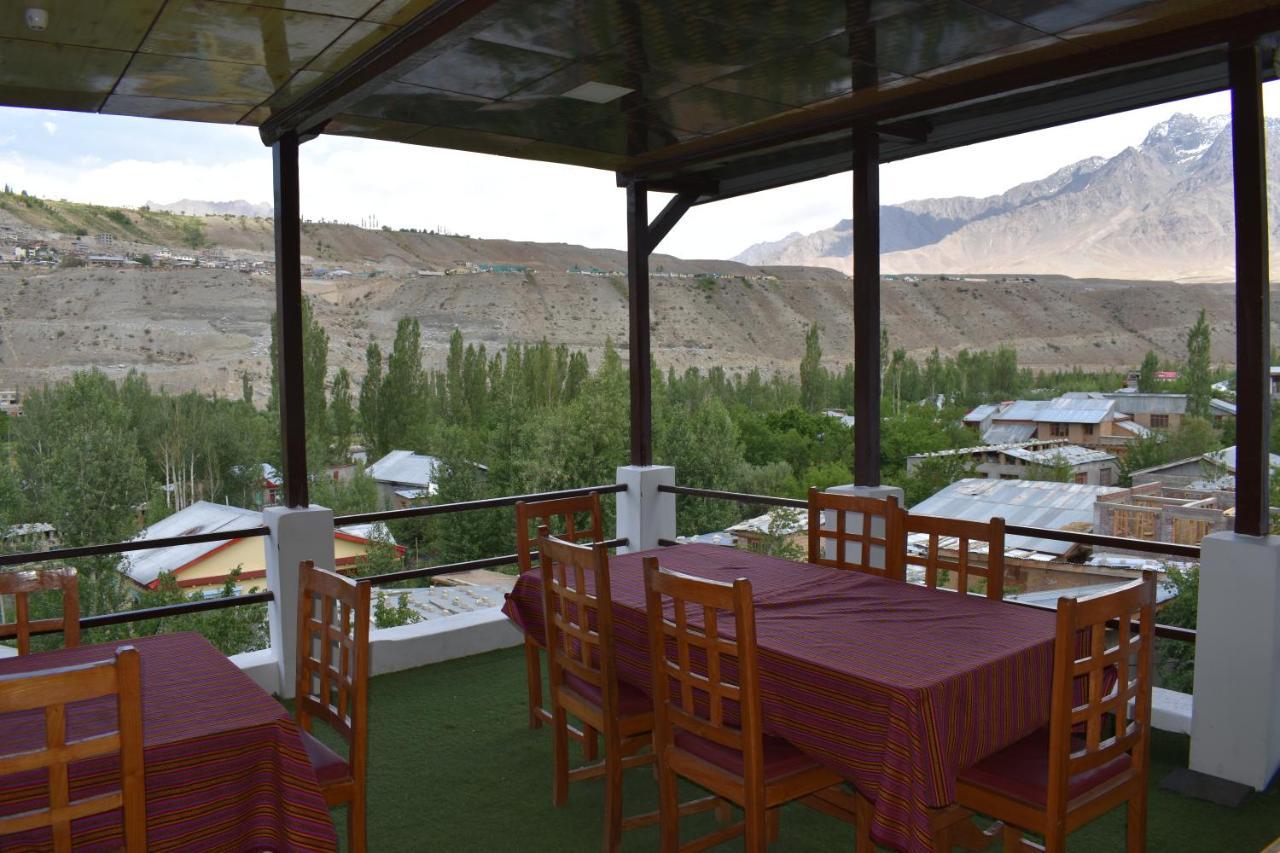 Hotel Rangyul Kargil Exterior photo